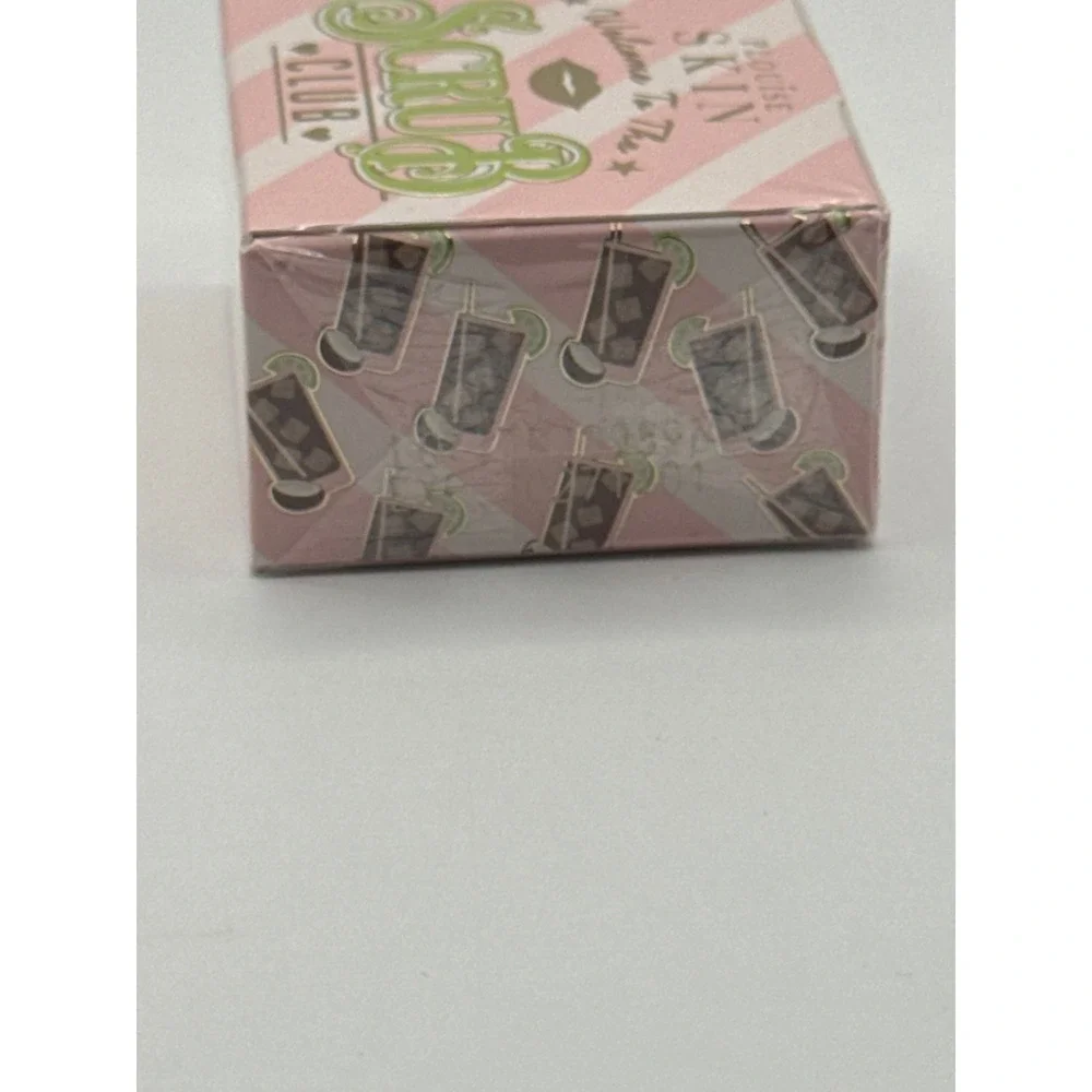 P.Louise Skin Welcome To The Scrub Club  Lip Exfoliator in Beach Buzz NIB Sealed